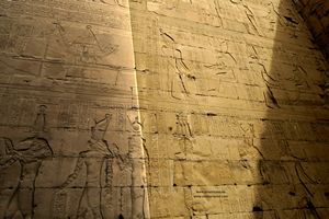 Jerogl&iacute;ficos y grabados