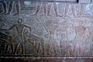 Escena fisioterapia Mereruka