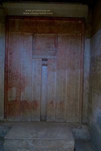 Estudiar jerogl&iacute;ficos Puerta Falsa