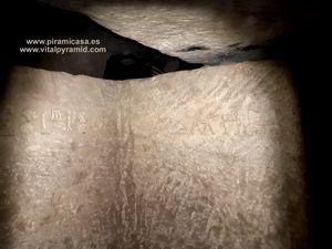 Interior tumba Mere Ruka