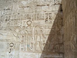 Jerogl&iacute;ficos Bajorrelieve