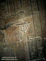 Portadores de misteriosos aparatos