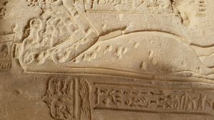 Las Columnas de los Dioses Hator Dandara