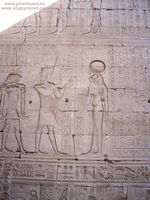 Fara&oacute;n con Sejmet