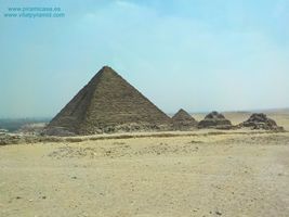 Pir&aacute;mides de Egipto  Mucerinos y las tres pir&aacute;mides sat&eacute;lites