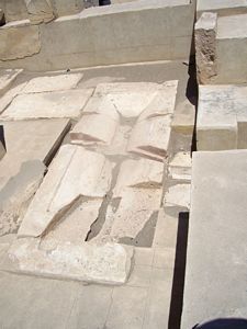 Construcci&oacute;n en la  Isla Elefantina