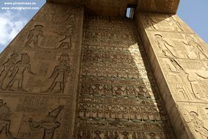 Sala de las Tres Llaves de Karnak