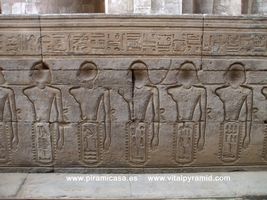 jeroglificos y psicolog&iacute;a  en Kom Ombo