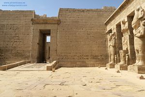 Patio Templlo Medinet Abu