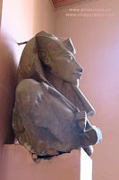Busto Akhenaton Museo de El Cairo fotos im&aacute;genes