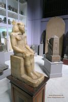 Estatua alabastro faraon Museo de El Cairo fotos im&aacute;genes