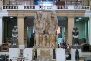 Grandes estatuas Museo de El Cairo fotos im&aacute;genes