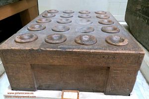 Morteros alguimia granito  Museo de El Cairo fotos im&aacute;genes